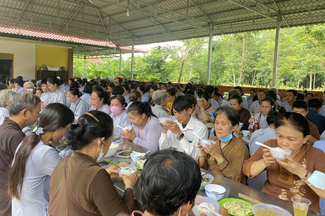 One-Day Peaceful Retreat at Suoi Phap Pagoda