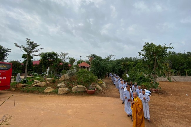 One-Day Peaceful Retreat at Suoi Phap Pagoda