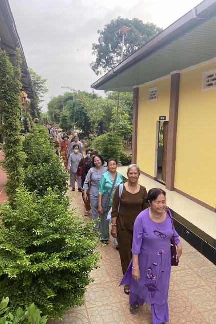 One-Day Peaceful Retreat at Suoi Phap Pagoda