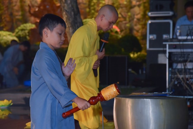 Repentant ceremony for the names of Bodhisattva Avalokitesvara