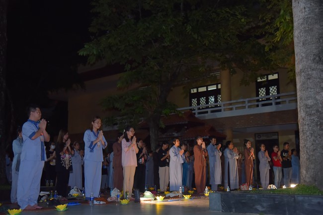Repentant ceremony for the names of Bodhisattva Avalokitesvara