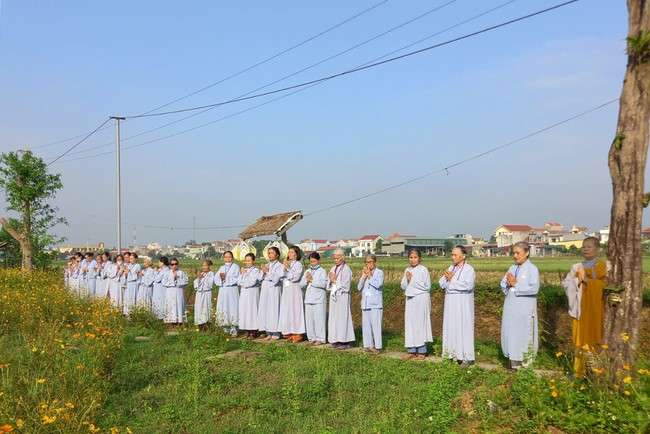 One - Day Practice at Dong Cao pagoda, Thanh Hoa