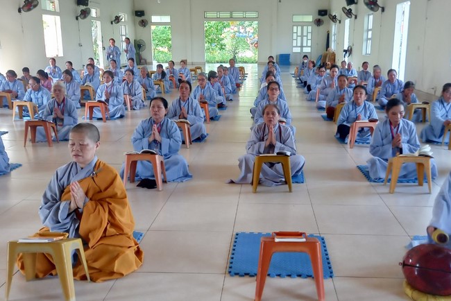 One - Day Practice at Dong Cao pagoda, Thanh Hoa