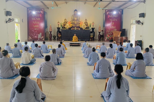 One - Day Practice at Dong Cao pagoda, Thanh Hoa