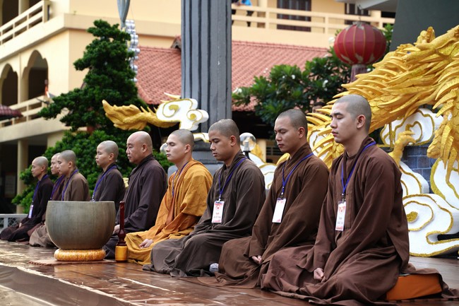 “Compassion is the Reason to Live Retreat of Nhan Sinh Club.