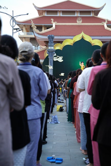 “Compassion is the Reason to Live Retreat of Nhan Sinh Club.