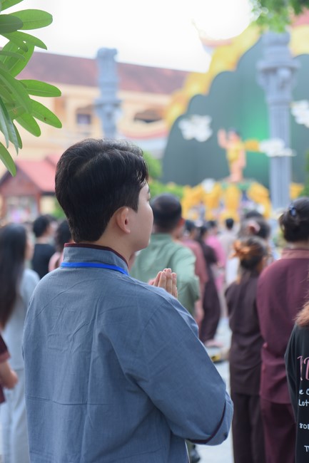 “Compassion is the Reason to Live Retreat of Nhan Sinh Club.