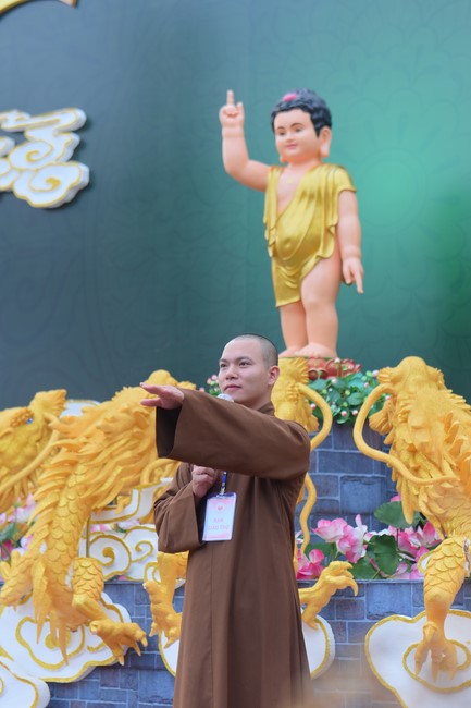 “Compassion is the Reason to Live Retreat of Nhan Sinh Club.