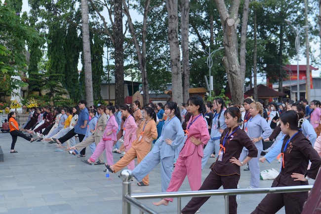 “Compassion is the Reason to Live Retreat of Nhan Sinh Club.