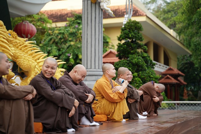 “Compassion is the Reason to Live Retreat of Nhan Sinh Club.