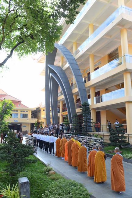 “Compassion is the Reason to Live Retreat of Nhan Sinh Club.