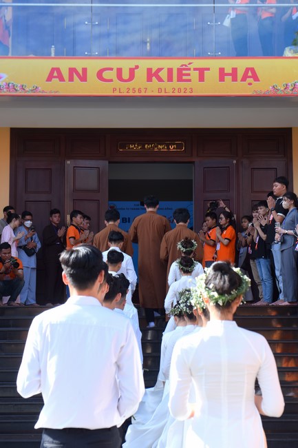 “Compassion is the Reason to Live Retreat of Nhan Sinh Club.