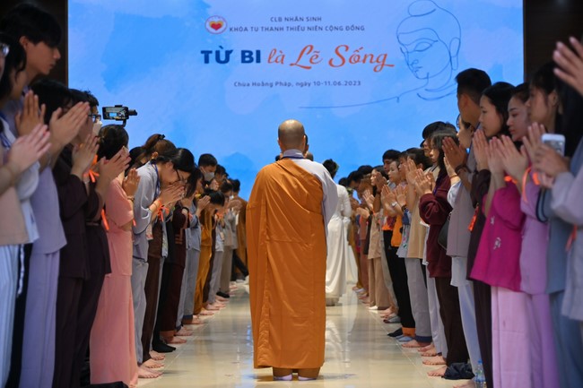 “Compassion is the Reason to Live Retreat of Nhan Sinh Club.