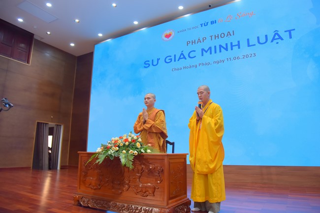 “Compassion is the Reason to Live Retreat of Nhan Sinh Club.