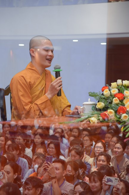 “Compassion is the Reason to Live Retreat of Nhan Sinh Club.