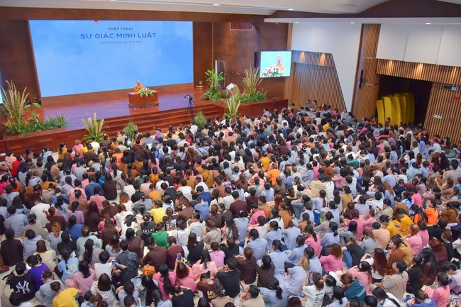 “Compassion is the Reason to Live Retreat of Nhan Sinh Club.