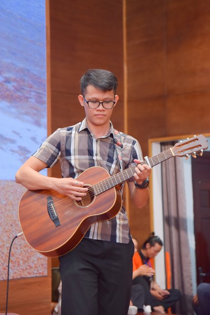 “Compassion is the Reason to Live Retreat of Nhan Sinh Club.