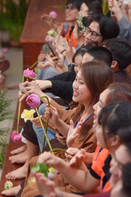 “Compassion is the Reason to Live Retreat of Nhan Sinh Club.