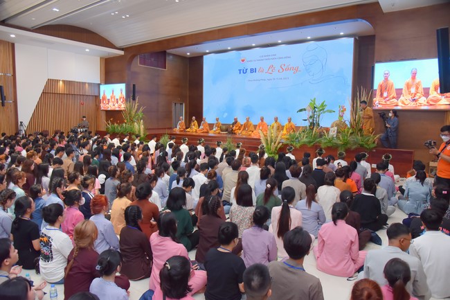 “Compassion is the Reason to Live Retreat of Nhan Sinh Club.