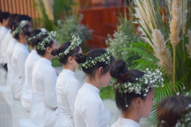 “Compassion is the Reason to Live Retreat of Nhan Sinh Club.