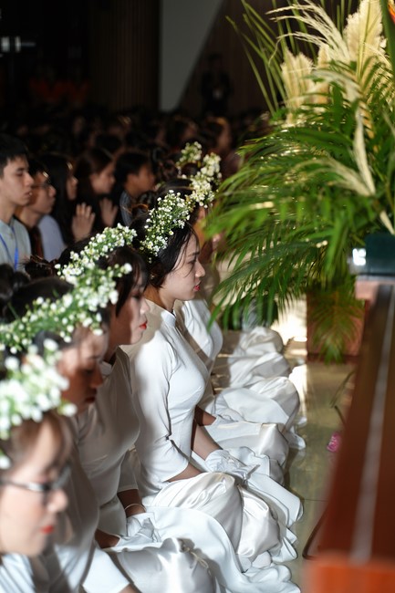 “Compassion is the Reason to Live Retreat of Nhan Sinh Club.