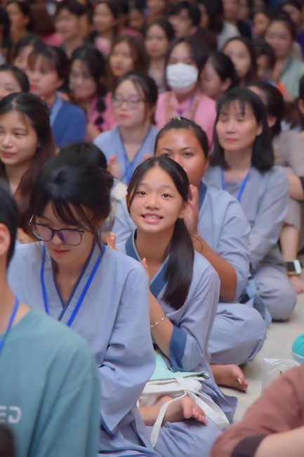 “Compassion is the Reason to Live Retreat of Nhan Sinh Club.