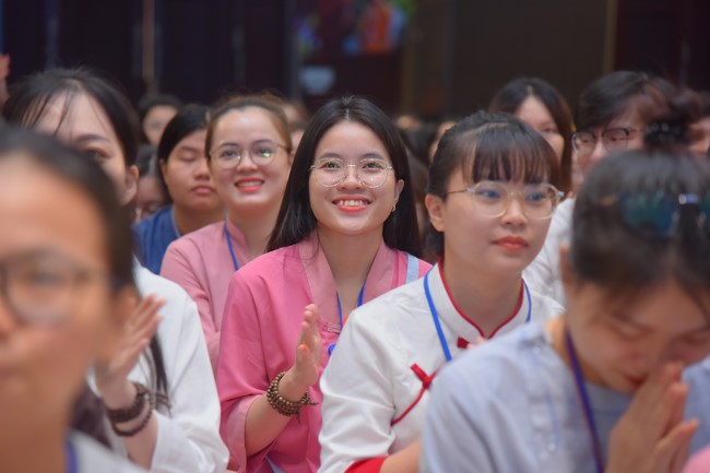 “Compassion is the Reason to Live Retreat of Nhan Sinh Club.