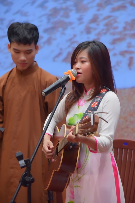 “Compassion is the Reason to Live Retreat of Nhan Sinh Club.