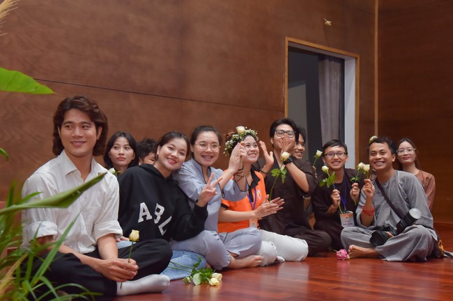 “Compassion is the Reason to Live Retreat of Nhan Sinh Club.