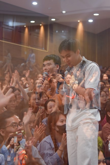 “Compassion is the Reason to Live Retreat of Nhan Sinh Club.