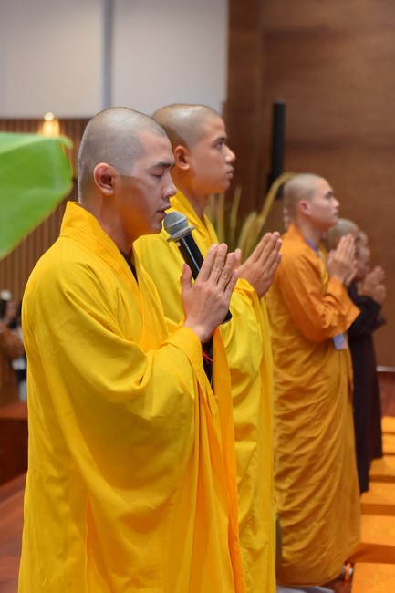 “Compassion is the Reason to Live Retreat of Nhan Sinh Club.