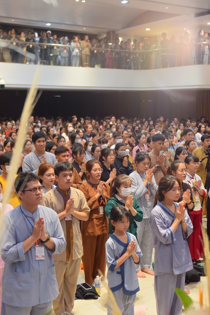 “Compassion is the Reason to Live Retreat of Nhan Sinh Club.