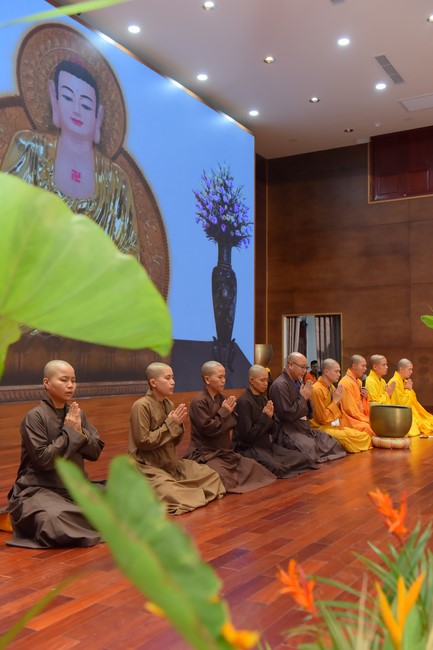 “Compassion is the Reason to Live Retreat of Nhan Sinh Club.