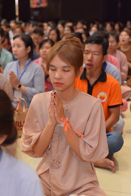 “Compassion is the Reason to Live Retreat of Nhan Sinh Club.