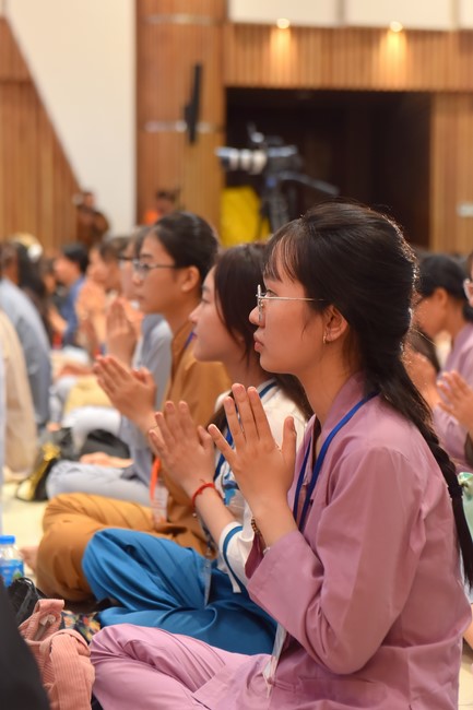 “Compassion is the Reason to Live Retreat of Nhan Sinh Club.