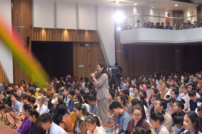 “Compassion is the Reason to Live Retreat of Nhan Sinh Club.