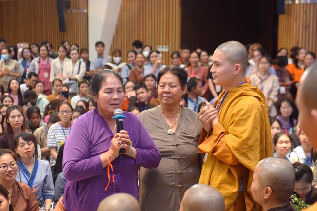 “Compassion is the Reason to Live Retreat of Nhan Sinh Club.