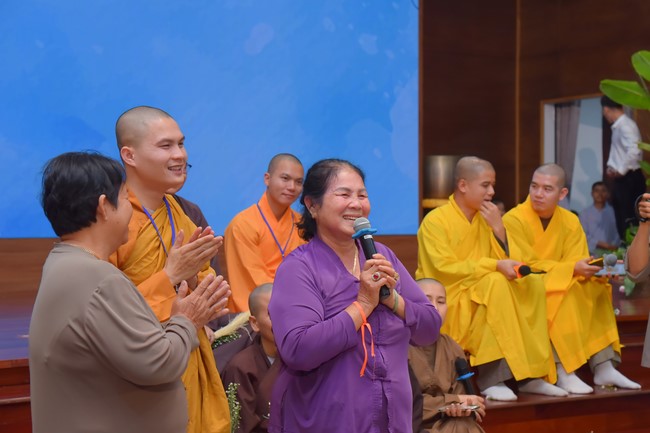 “Compassion is the Reason to Live Retreat of Nhan Sinh Club.