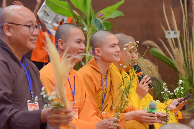 “Compassion is the Reason to Live Retreat of Nhan Sinh Club.