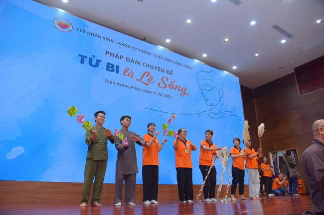 “Compassion is the Reason to Live Retreat of Nhan Sinh Club.