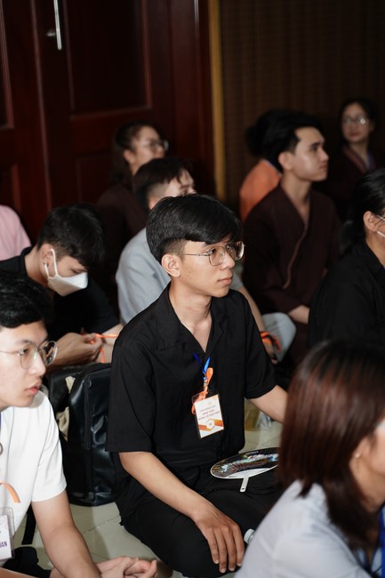 “Compassion is the Reason to Live Retreat of Nhan Sinh Club.