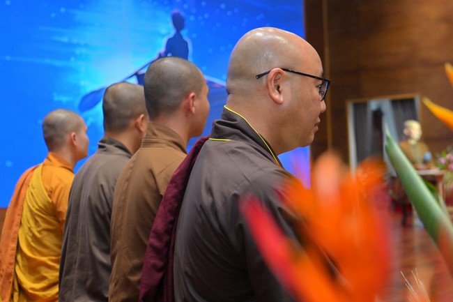 “Compassion is the Reason to Live Retreat of Nhan Sinh Club.