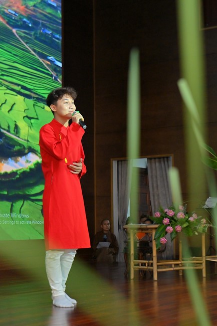 “Compassion is the Reason to Live Retreat of Nhan Sinh Club.