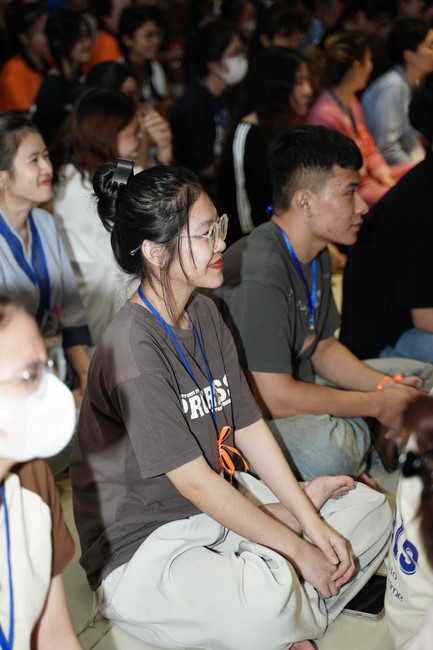 “Compassion is the Reason to Live Retreat of Nhan Sinh Club.