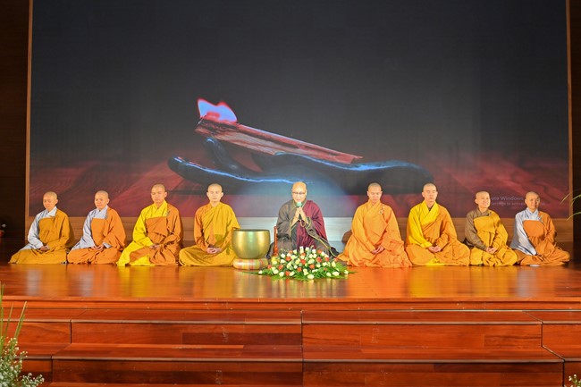 “Compassion is the Reason to Live Retreat of Nhan Sinh Club.