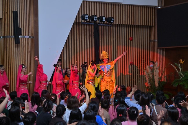 “Compassion is the Reason to Live Retreat of Nhan Sinh Club.