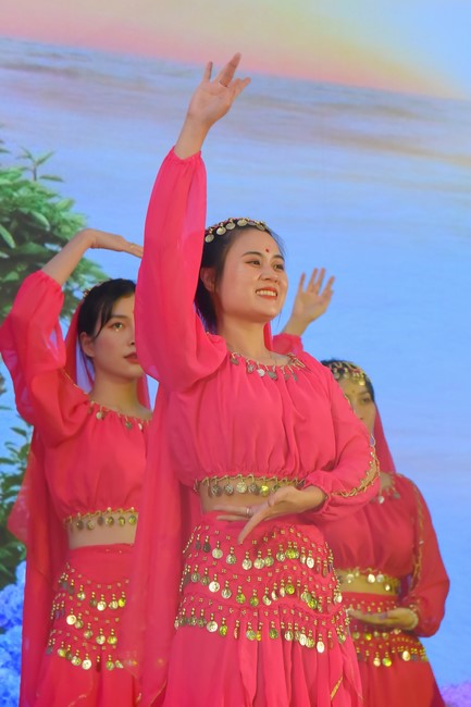 “Compassion is the Reason to Live Retreat of Nhan Sinh Club.