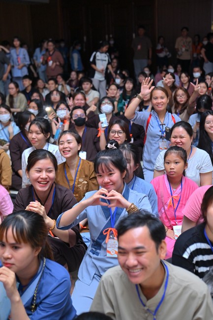 “Compassion is the Reason to Live Retreat of Nhan Sinh Club.