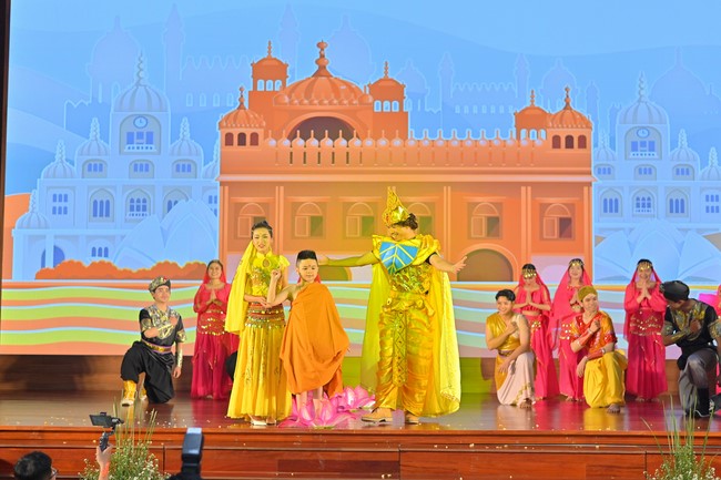 “Compassion is the Reason to Live Retreat of Nhan Sinh Club.