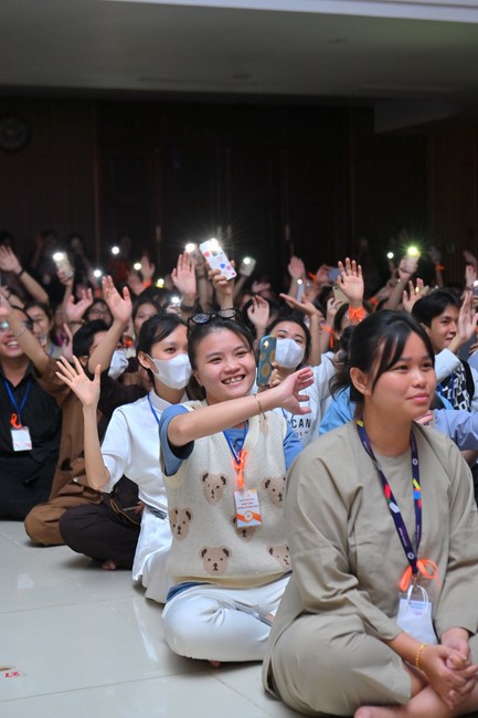 “Compassion is the Reason to Live Retreat of Nhan Sinh Club.